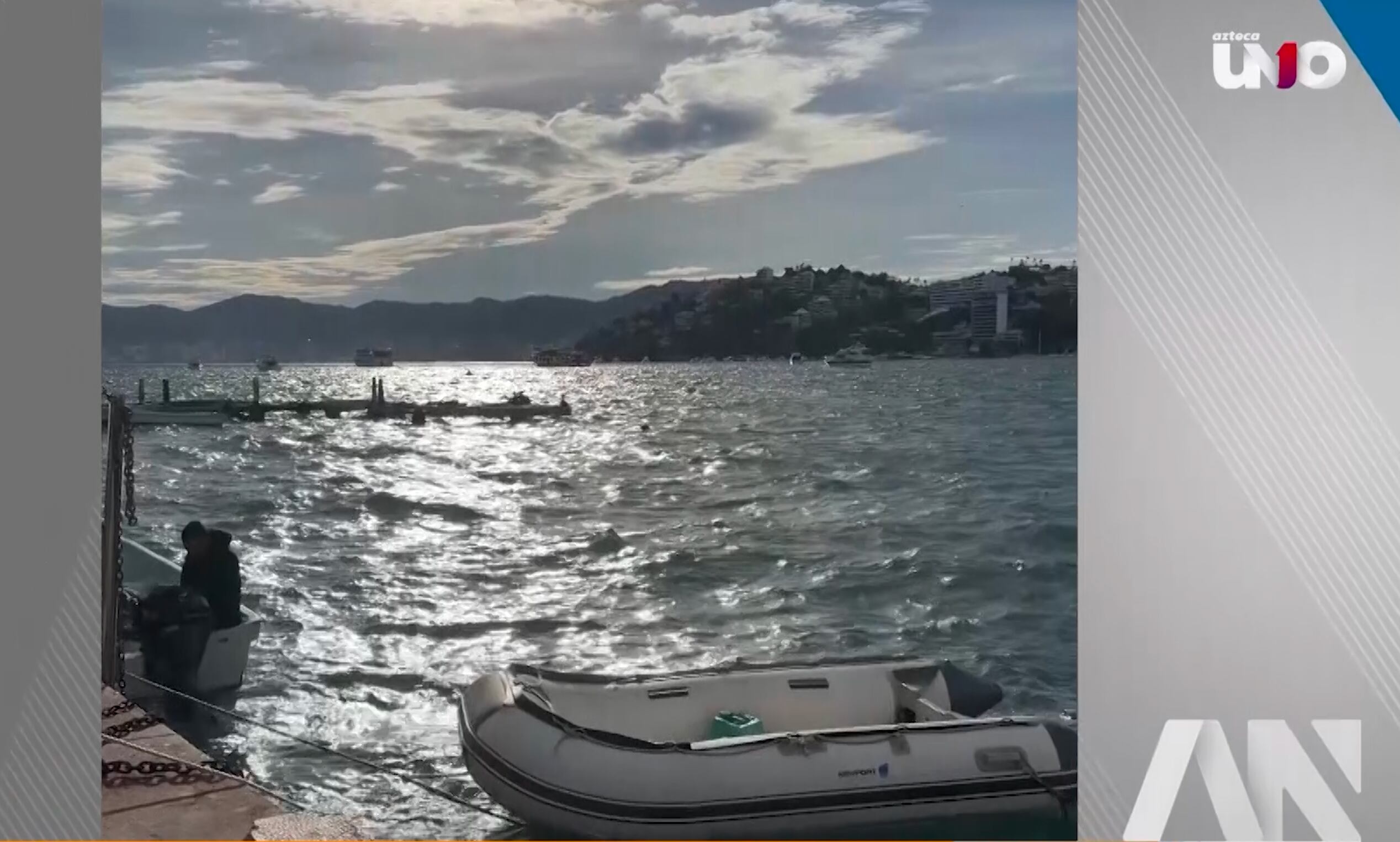 Fuerte oleaje en Acapulco obliga a paralizar la actividad marítima y turística