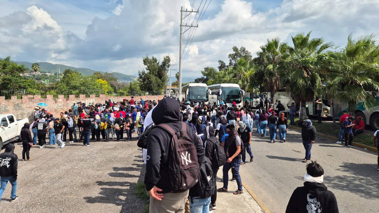 Protesta en Chilpancingo bloquea el bulevar Vicente Guerrero