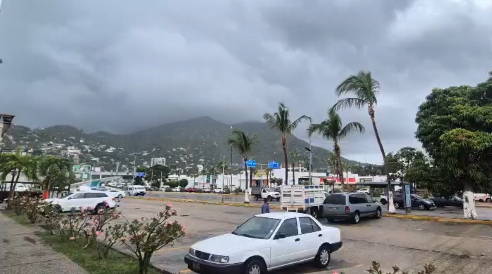 Lluvia acapulco Huracán Polo