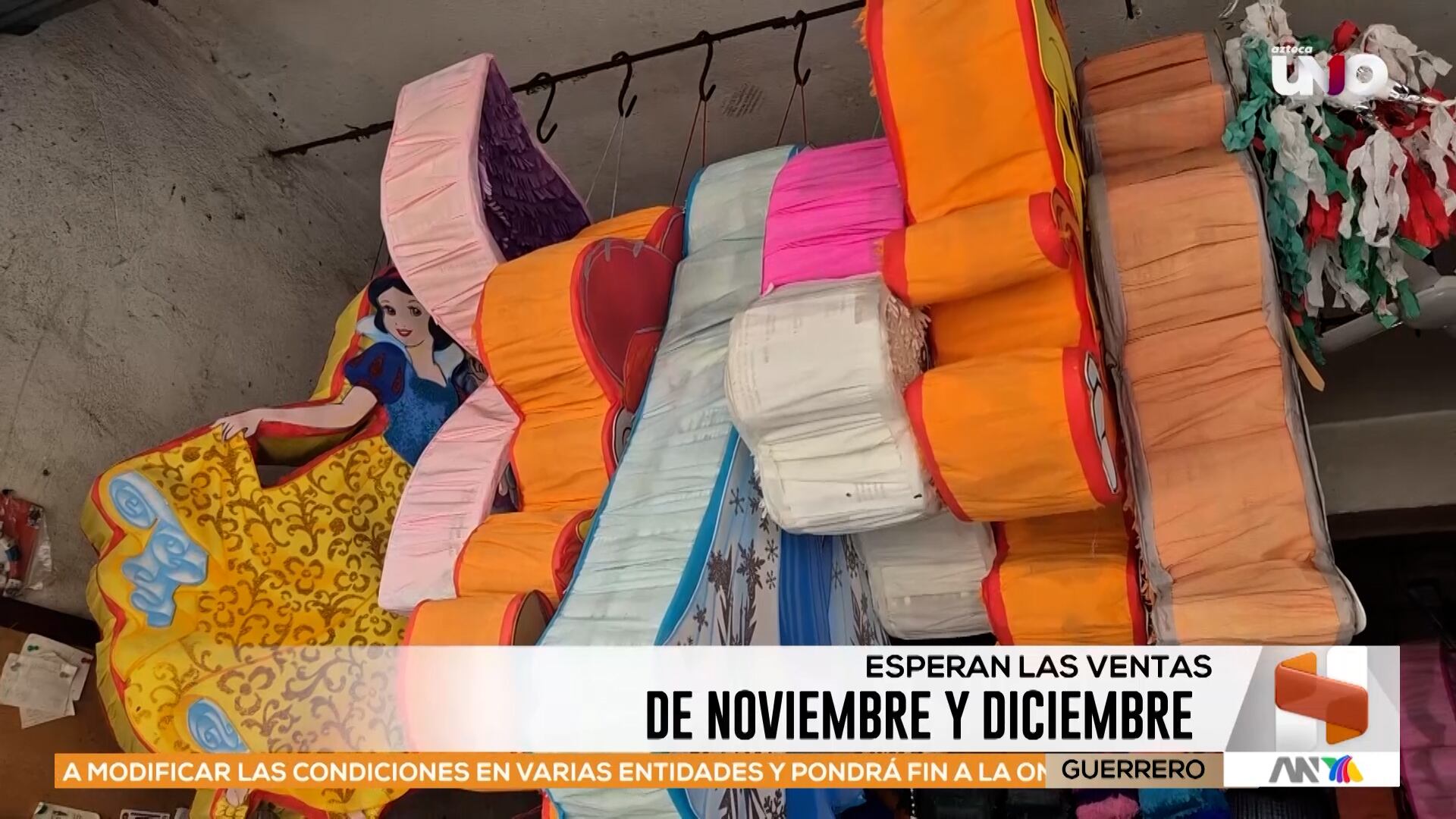 Caen las ventas de piñatas en Acapulco durante las fiestas patrias