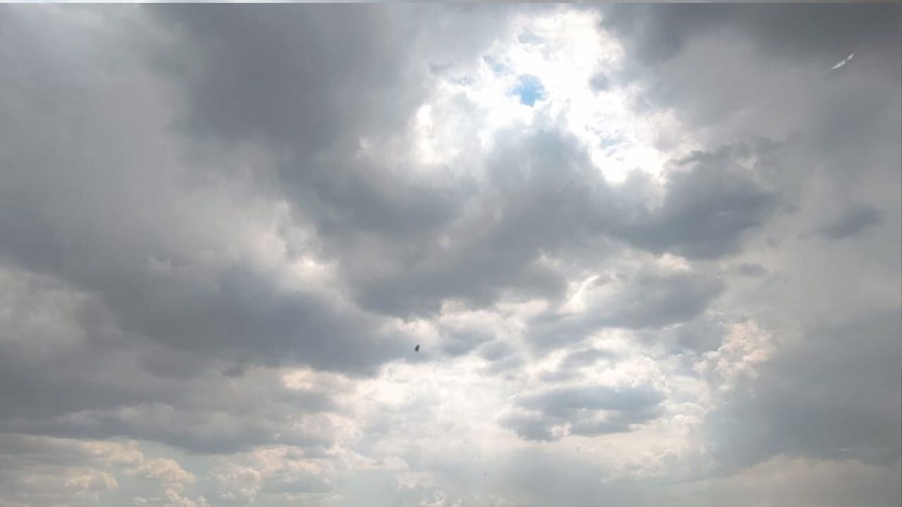 Cielo nublado en el Puerto; consulta el Índice UV y sensación térmica en Acapulco este sábado